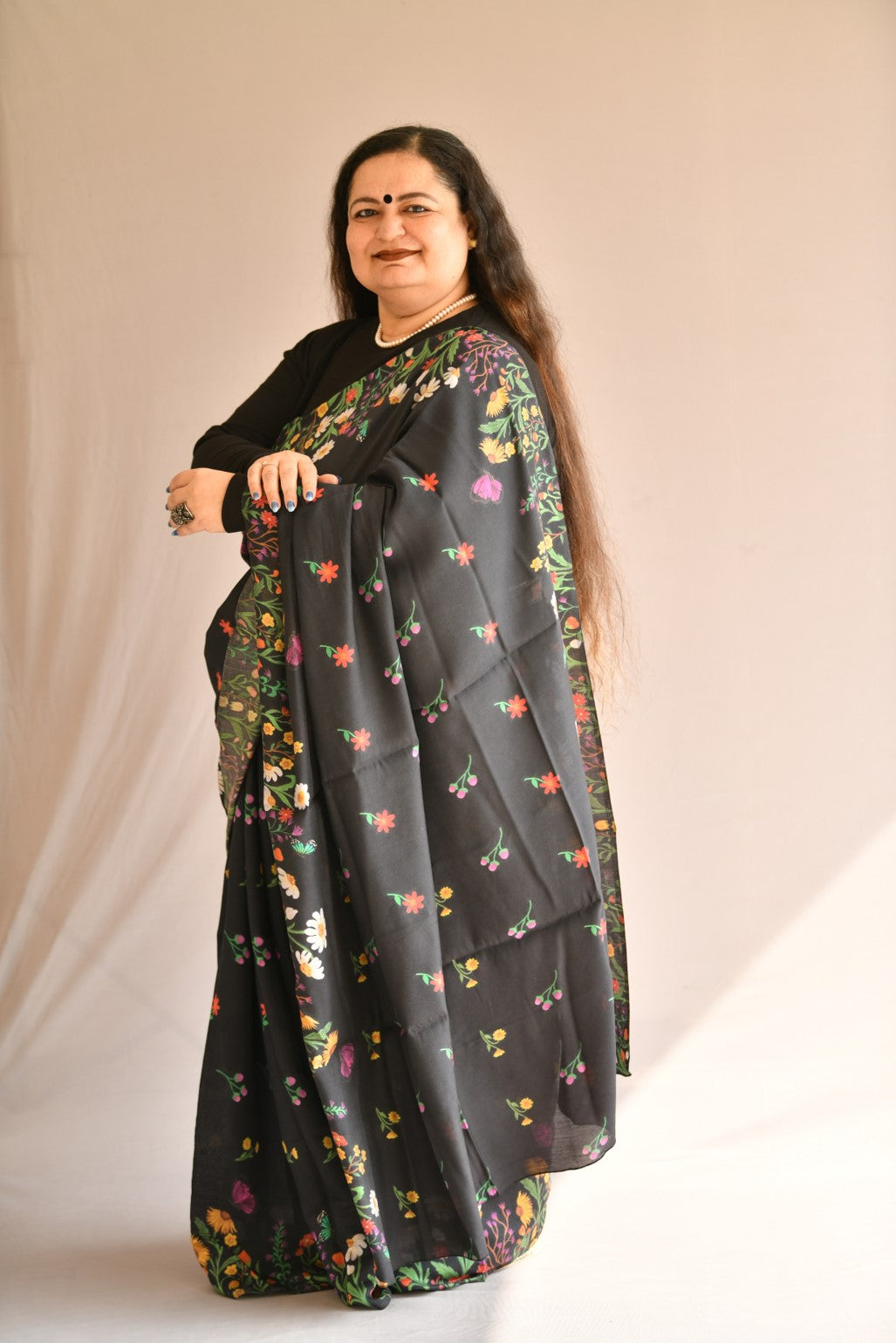 Black floral saree – SejKin